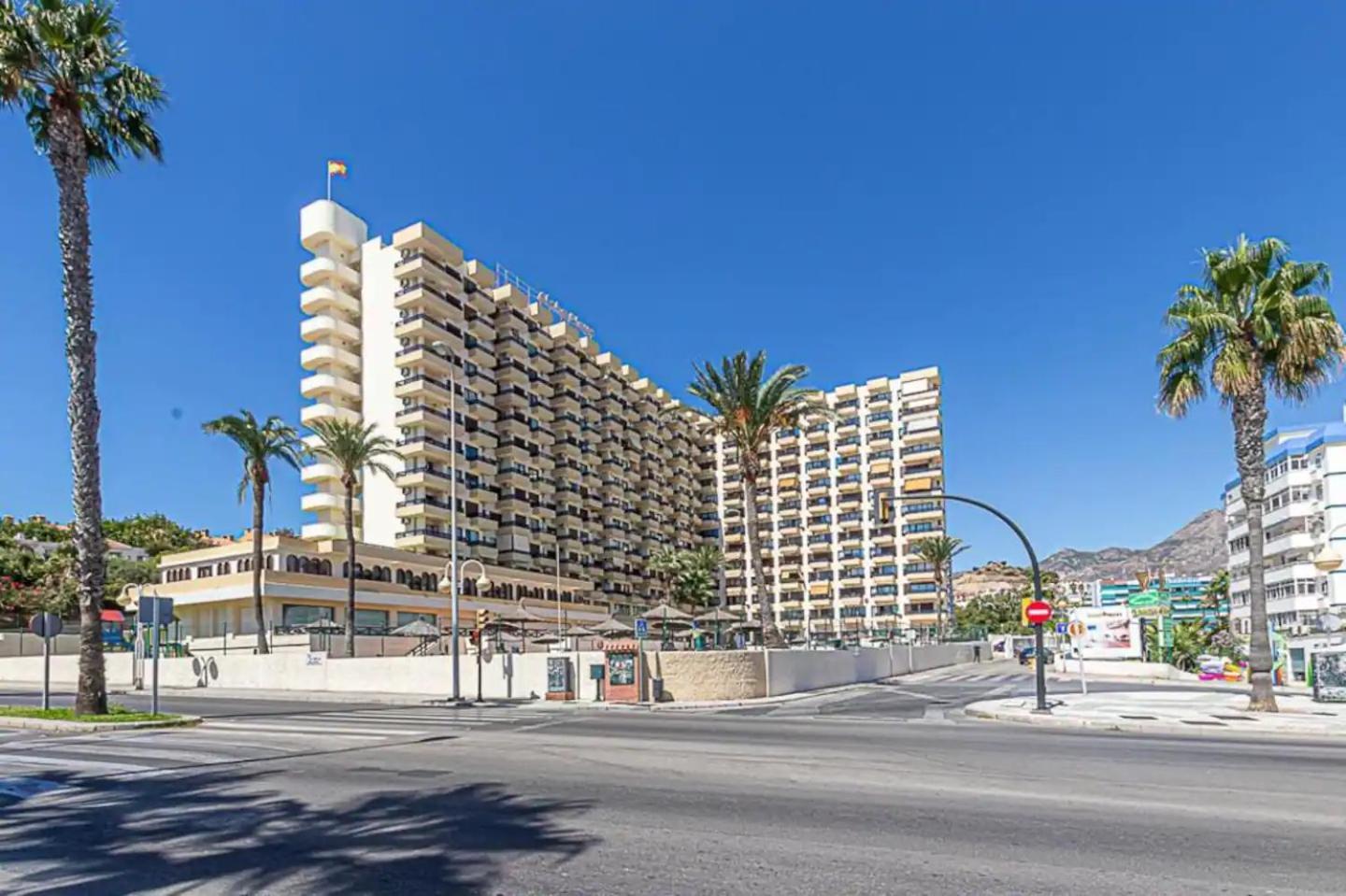Encantador Apartamento En Primera Linea De Playa Benalmádena Exteriér fotografie